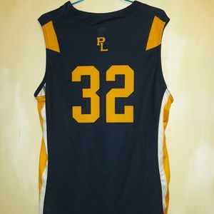 Lakers pl number 32 Jersey man's size L pre owned